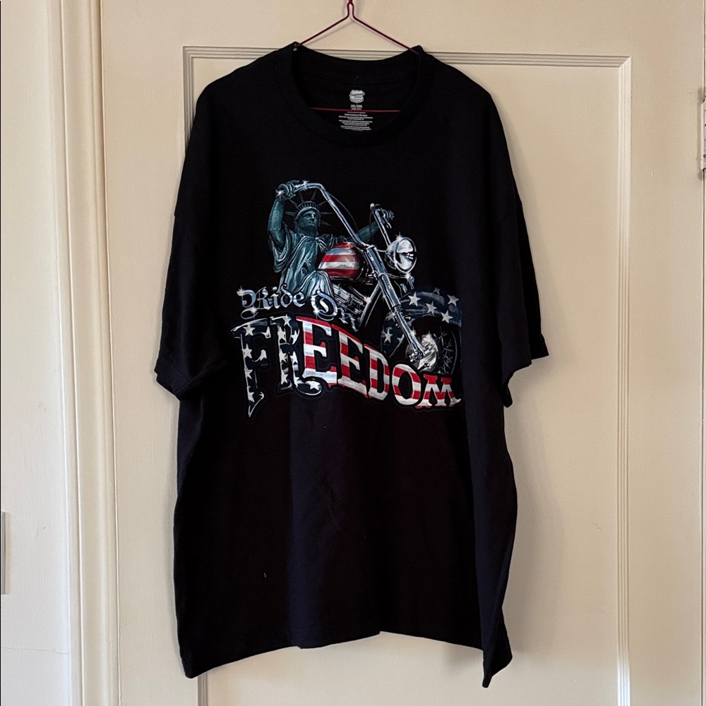 Freedom Ride Black Graphic Tee - Picture 3 of 3